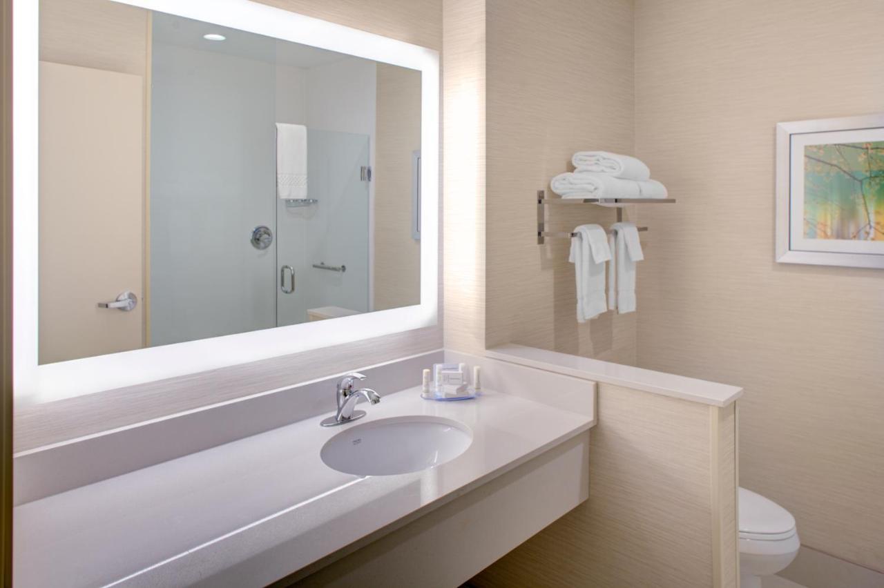 Fairfield Inn & Suites By Marriott Detroit Canton Eksteriør bilde