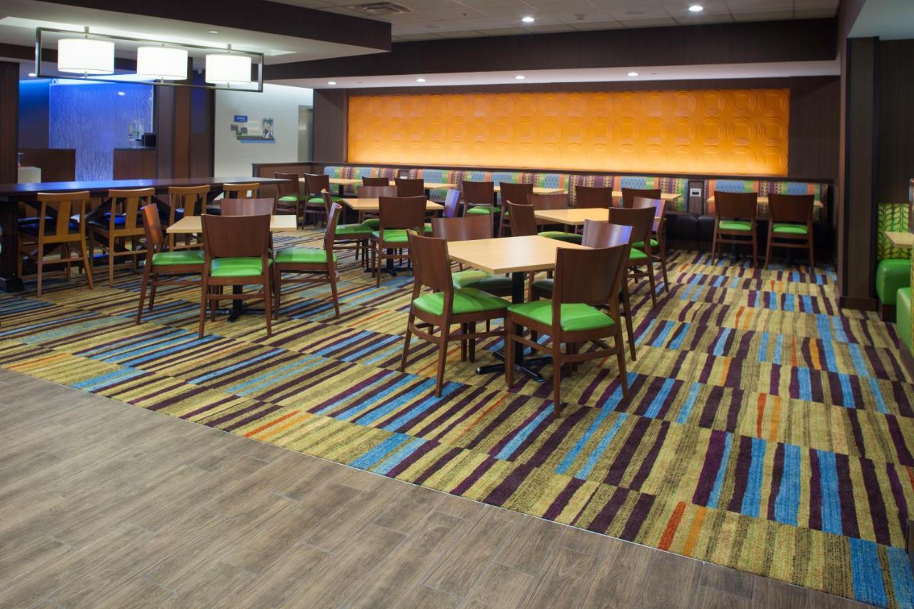 Fairfield Inn & Suites By Marriott Detroit Canton Eksteriør bilde
